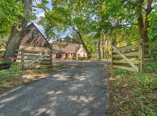 200 Stone Quarry Rd, Monaca, PA 15061