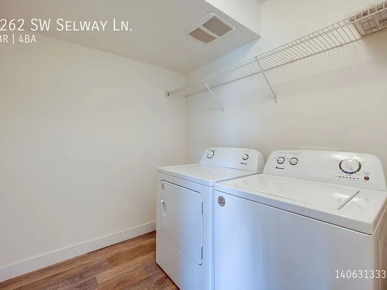 1262 SW Selway Ln — Photo 12