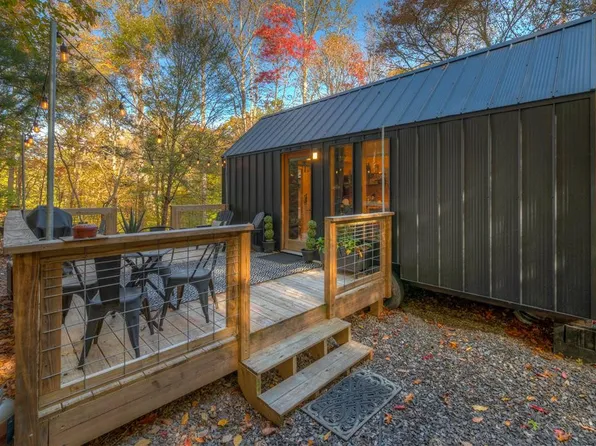 32 Rollingwood Lane, Murphy, NC 28906