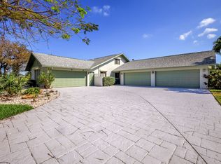 2617 SE 23rd Ave, Cape Coral, FL 33904