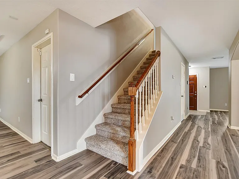 5410 Spring Oak Dr — Photo 26