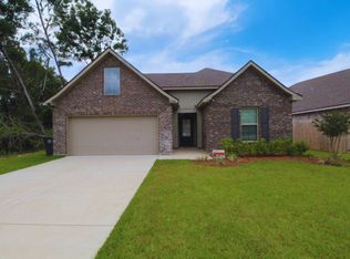 8480 Beech Tree Rd, Pensacola, FL 32526