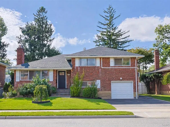 20 Willets Avenue, Syosset, NY 11791