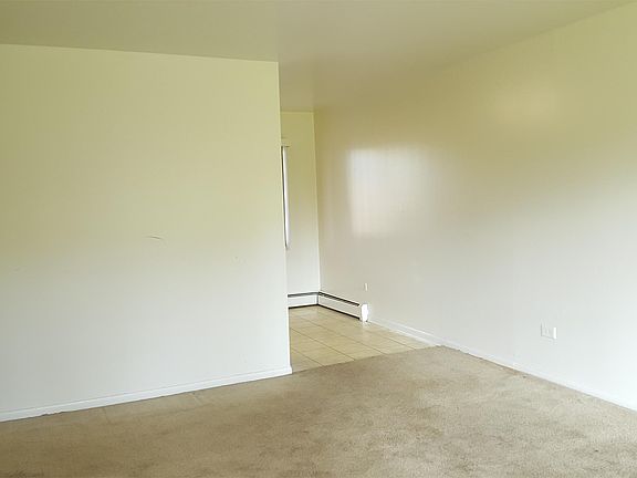 5th image of 1740 North Ave APT 02