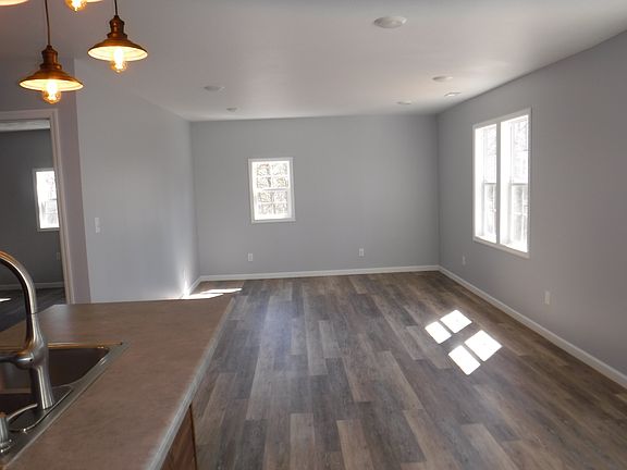 5th image of 1183 Main Dr