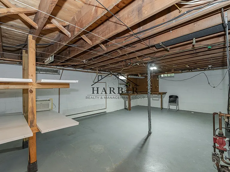 712 10th Ave SE — Photo 13