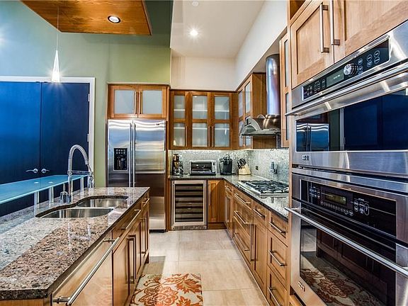 5th image of 2600 W 7th St APT 1801