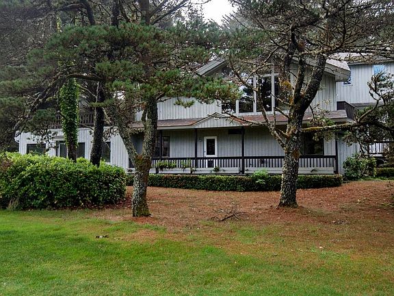 2nd image of 132 Salishan Dr