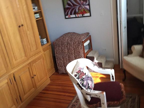 5th image of 3854 N Southport Ave #2J
