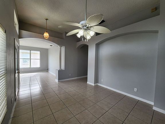 5th image of 4542 Chalfont Dr