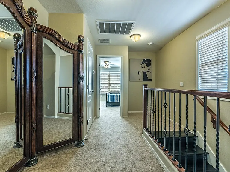 1628 E Canyon Creek Dr — Photo 41