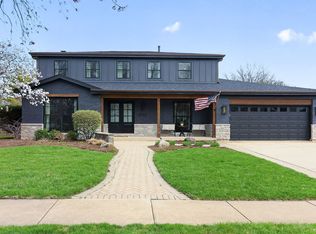 2053 Somerset Ln, Wheaton, IL