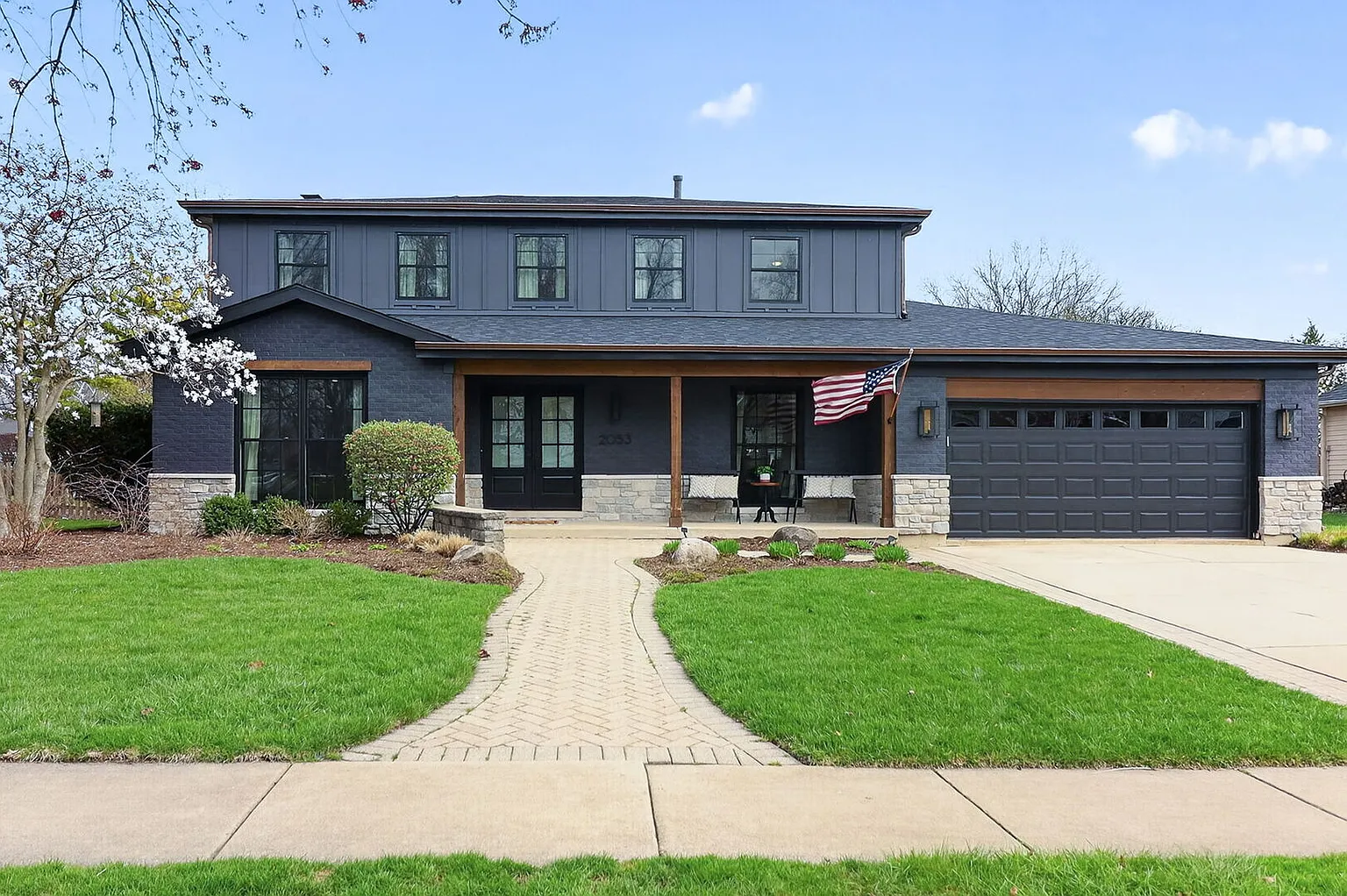2053 Somerset Ln photo 1