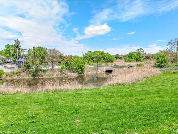 5th image of 2301 Water St Lot 8
