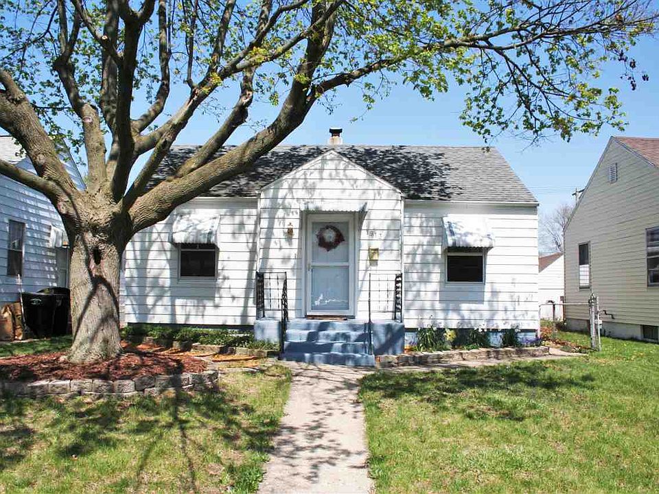1st image of 1913 E Bowman St