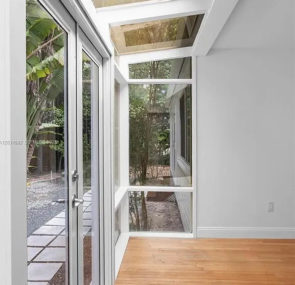 3945 Loquat Ave — Photo 7