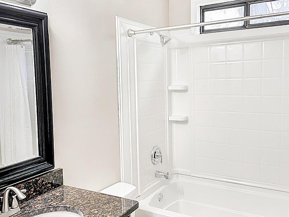 Upstairs shared bathroom
