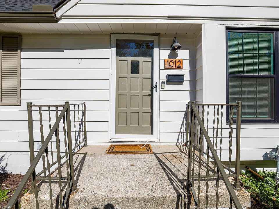 1012 Catalpa Dr, photo 2