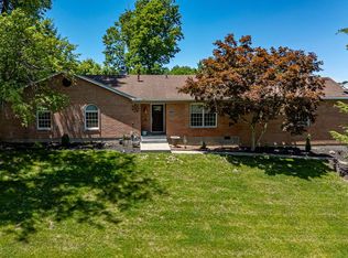 1754 Cove Cir E, Lawrenceburg, IN 47025