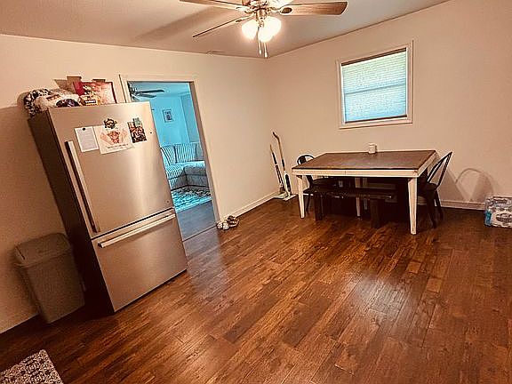 3rd image of 1005 Cottage Ln