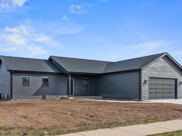 282 Liege LANE, Belgium, WI 53004