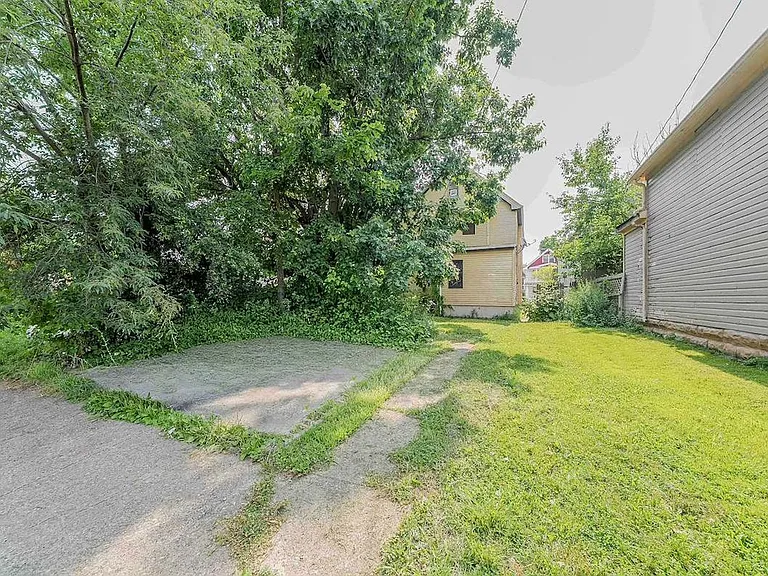 3484 W 58th St — Photo 37