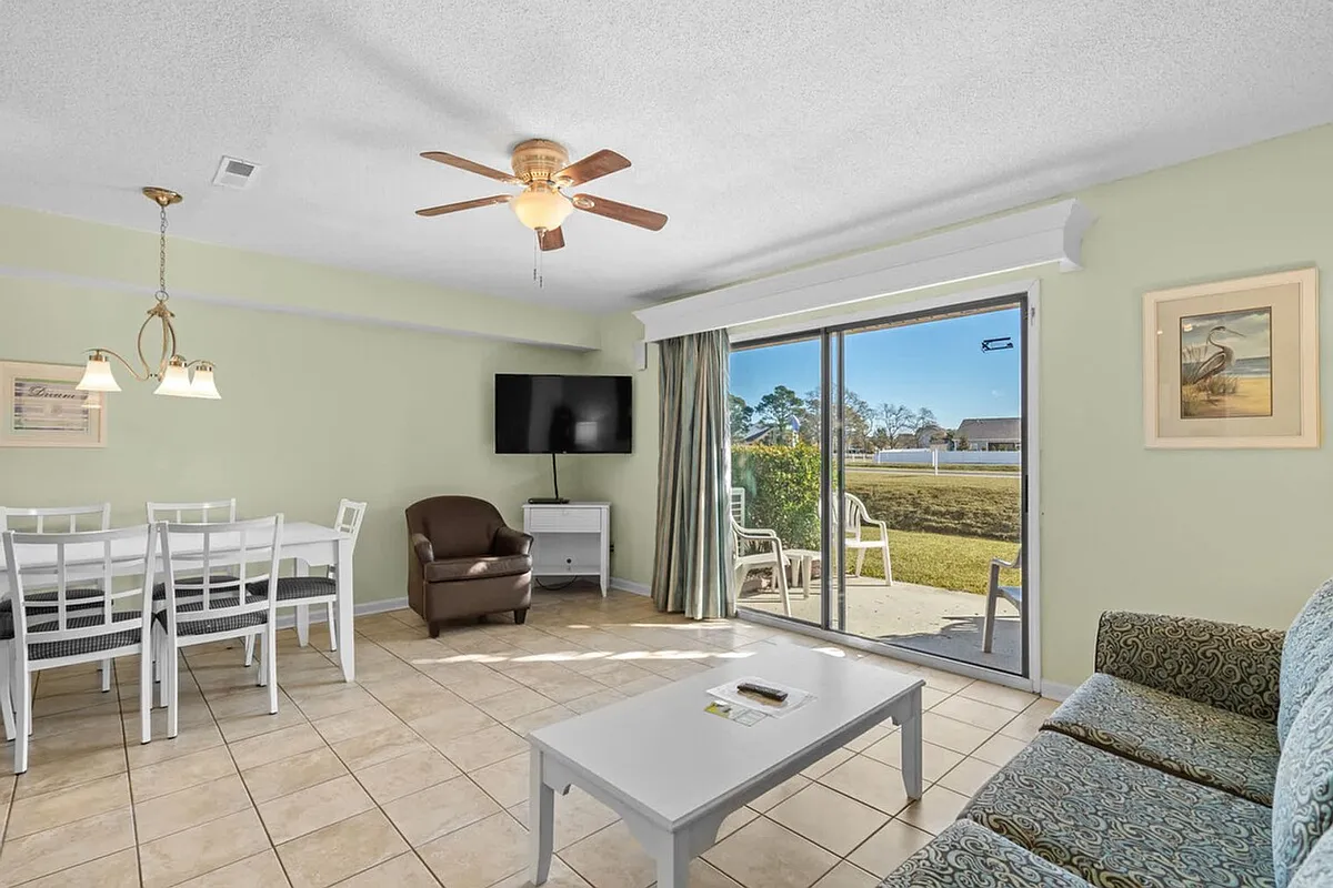 Living Room - 203 Double Eagle Dr #ID1330792P