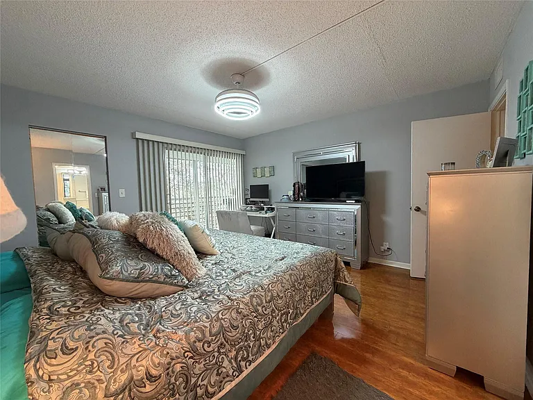 2304 Lucaya Ln #L4 — Photo 42