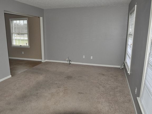 4th image of 880 Pearman Pkwy