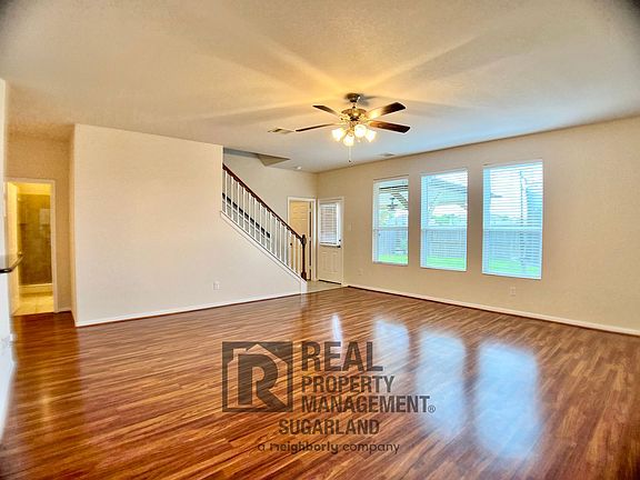 4th image of 2527 Tucker Creek Dr