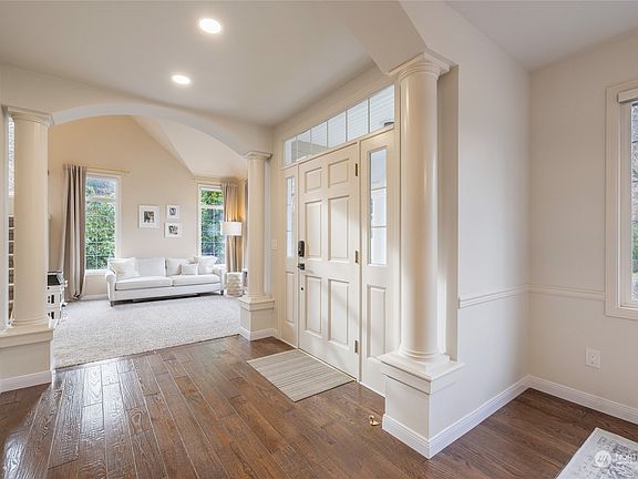 4th image of 2417 20th Avenue Ct NW