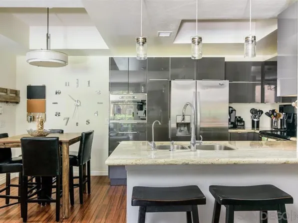 1950 Camino De La Reina, San Diego, CA