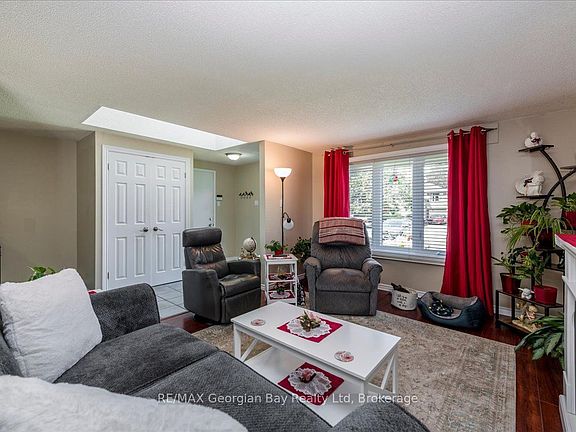 3rd image of 359 Galloway Blvd