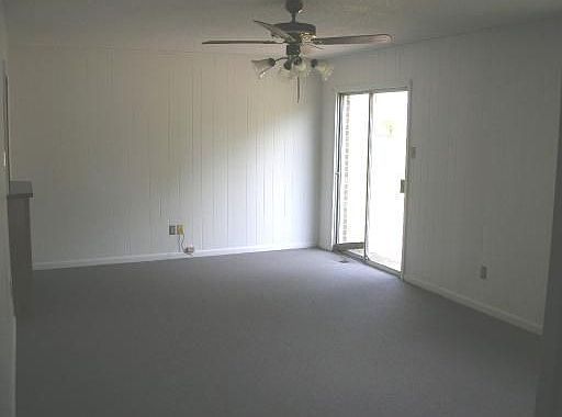 3rd image of 1790 W Lincoln St