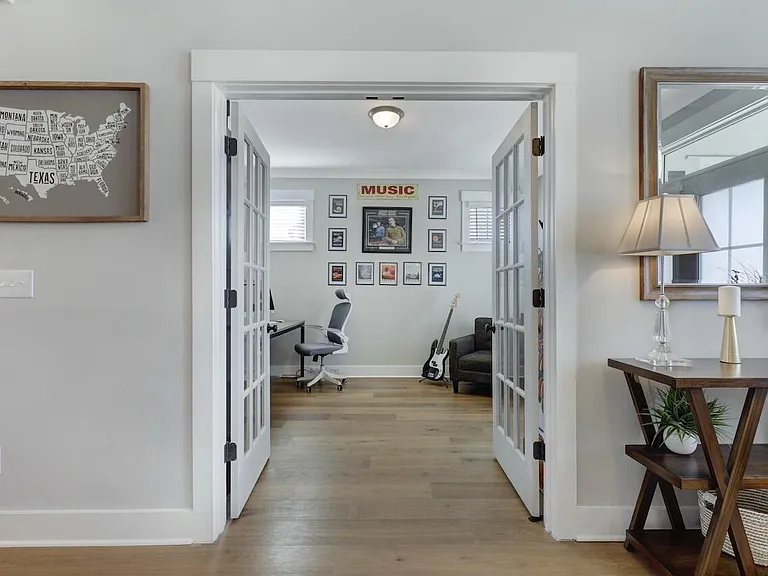 6209 Morning Glory Dr — Photo 9