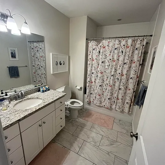 261 Lexington St #3 — Photo 6