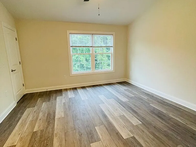 1059 Harvest Ct — Photo 10