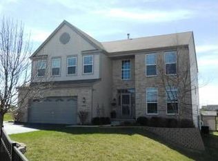 10727 Santa Fe Ct, Huntley, IL 60142