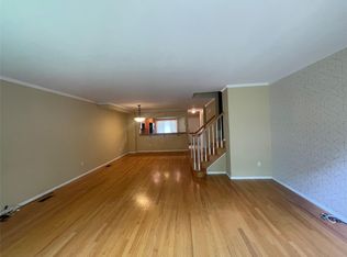 1790 Front St APT 15, East Meadow, NY 11554
