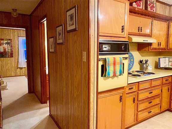5th image of 76 Dove Ln
