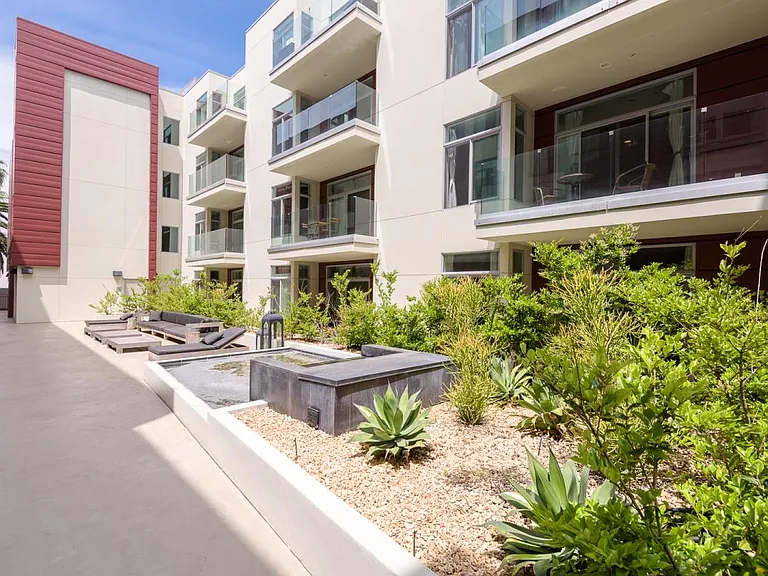 J. Grant Apartments — Photo 22