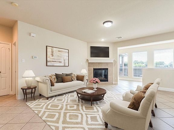 5th image of 3831 Aqua Ln