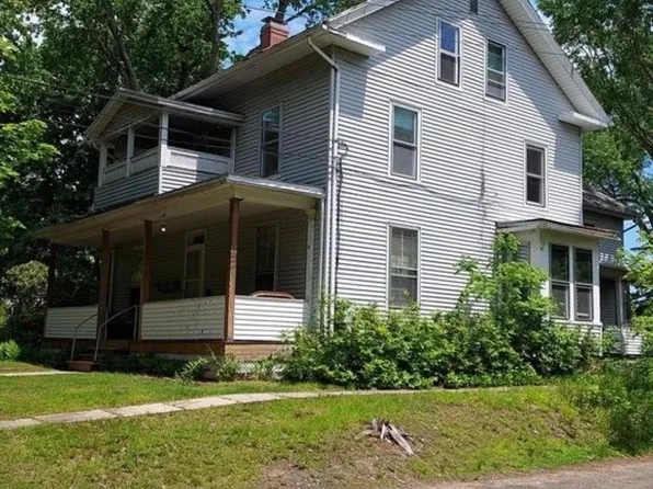 61 Gray St #1S, Amherst, MA 01002