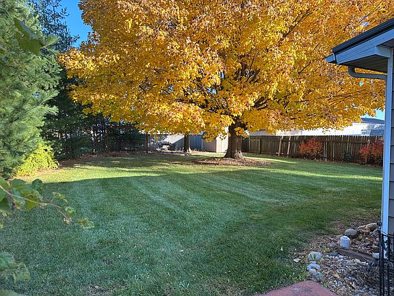 Small private yard to maintain