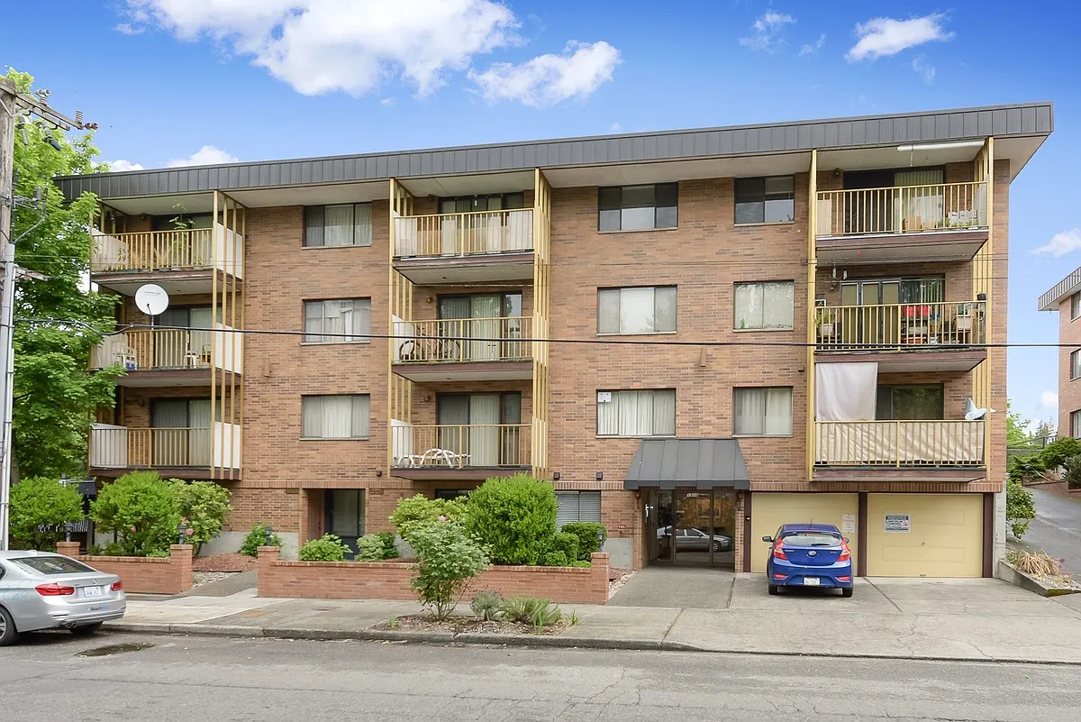 Building Photo - 1520 NE 143rd St