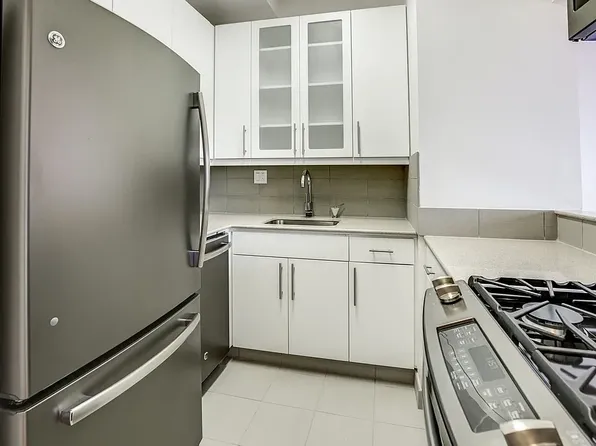 520 2nd Ave, New York, NY
