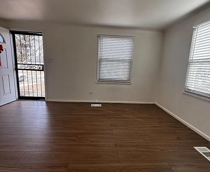 4911 Clay St — Photo 1