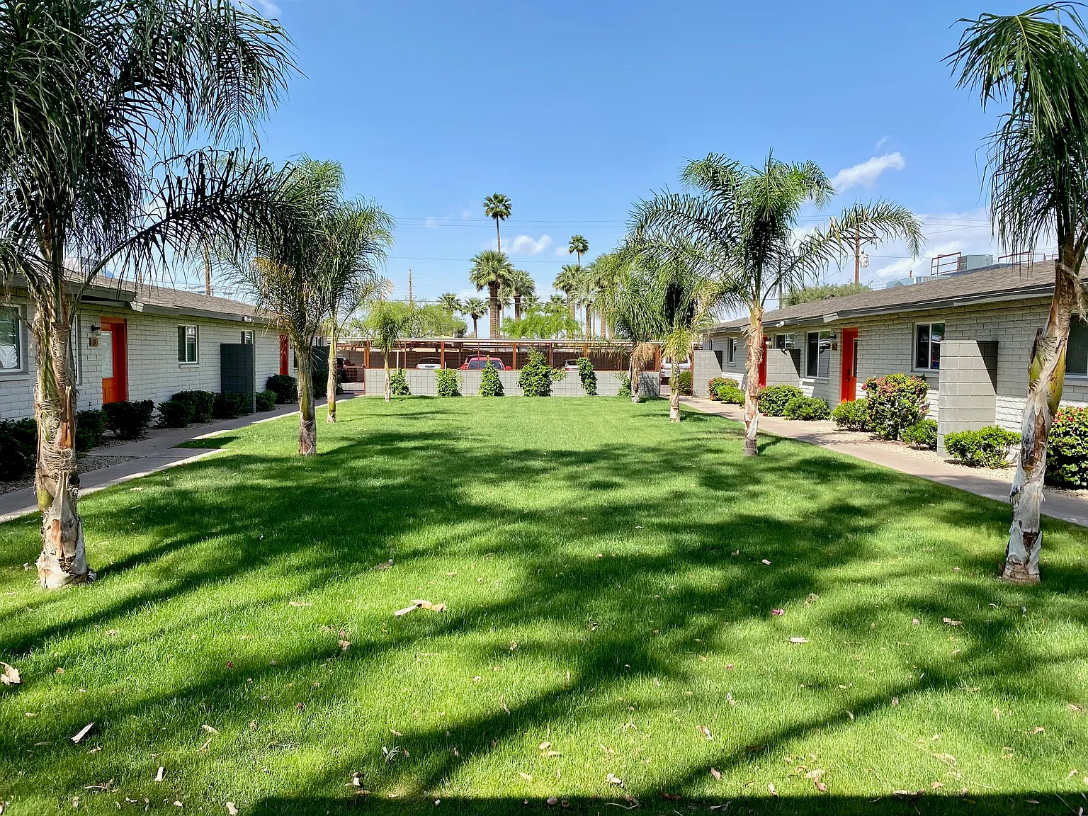 3 bed, 975 sqft, $1,895 — Photo 4