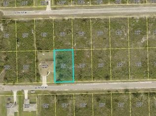 2712 66th St W, Lehigh Acres, FL 33971