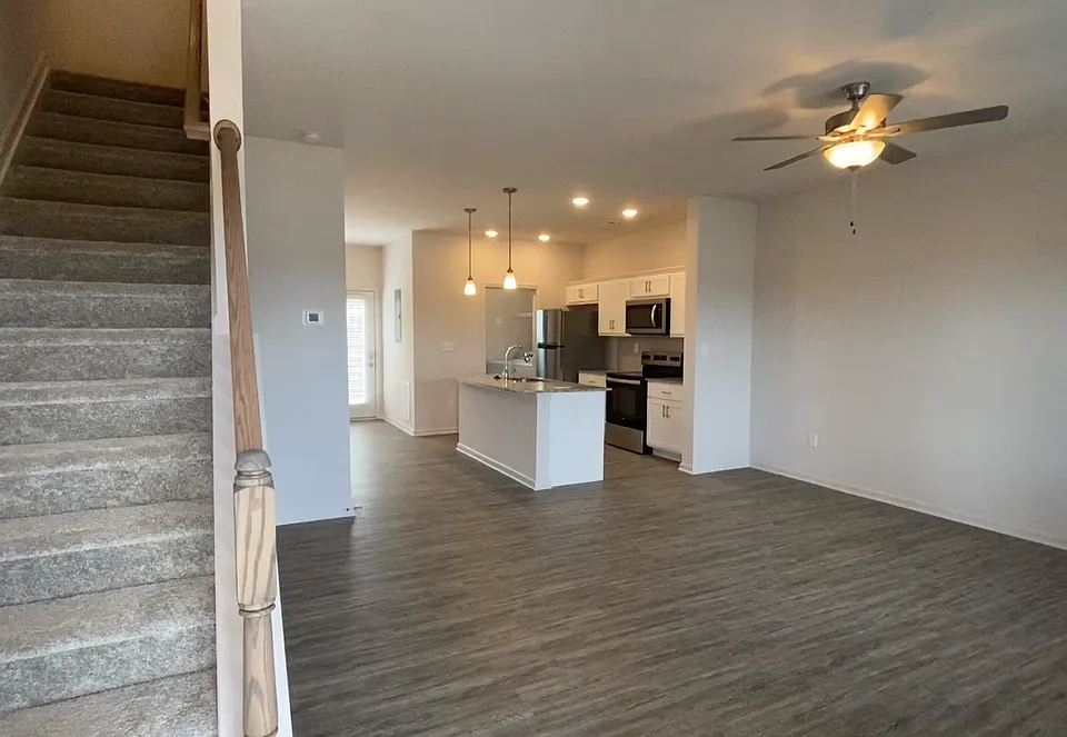 104 Haywood Cv